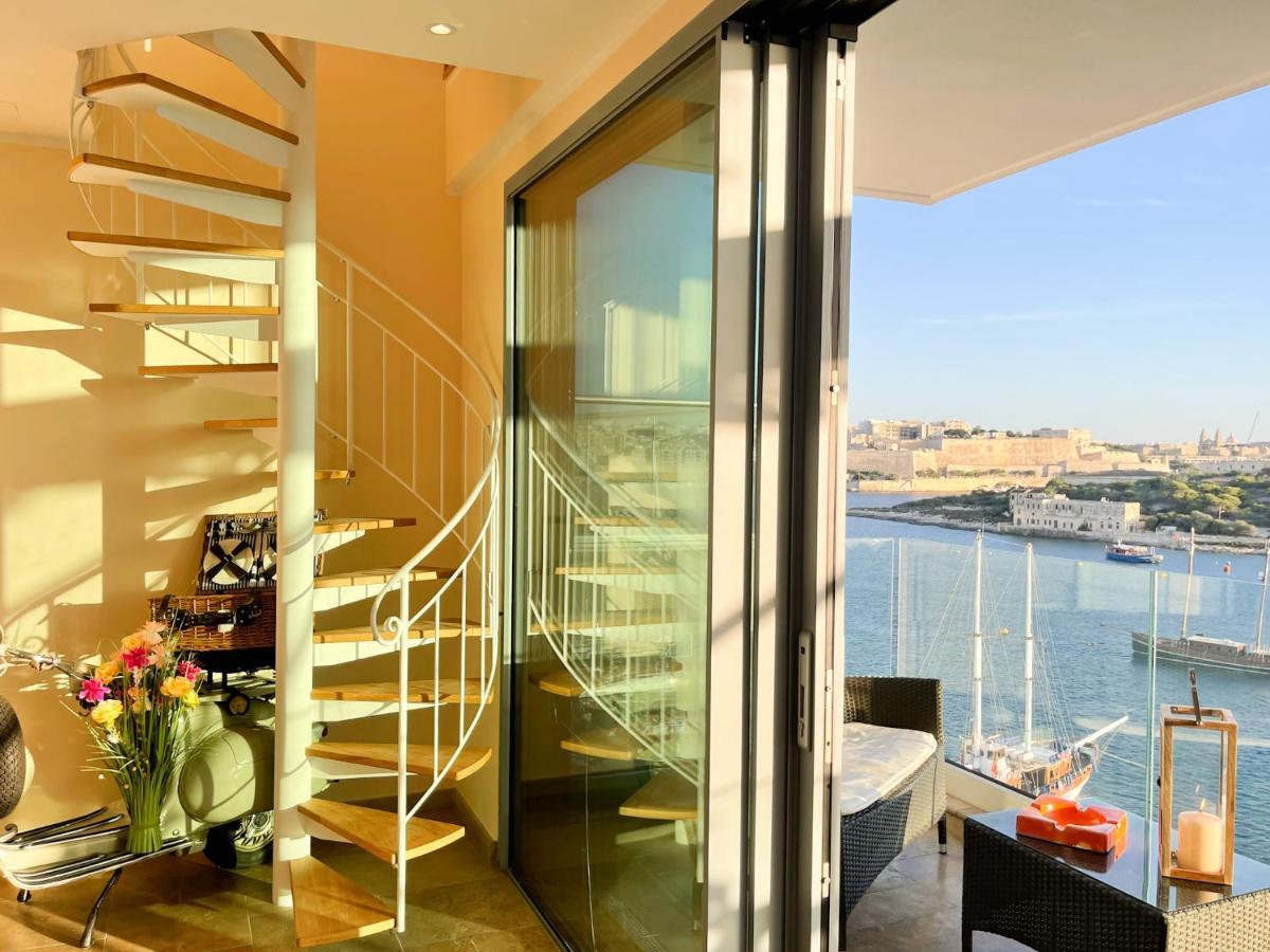 Unique Seafront Triplex Penthouse With Panoramic Bedroom & Rooftop Jacuzzi Overlooking Valletta Σλιέμα Εξωτερικό φωτογραφία